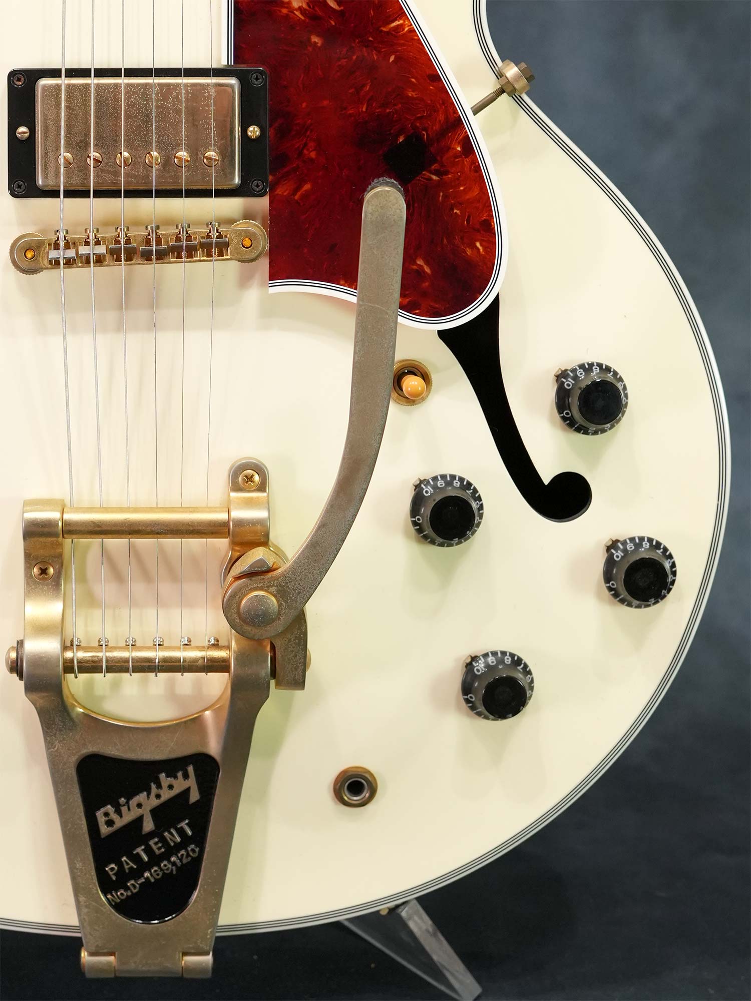 Limited Edition Gibson Memphis ES-355 Bigsby Classic White VOS